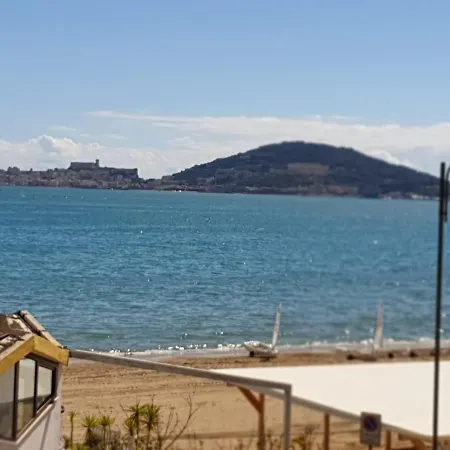 Lavinia * Formia